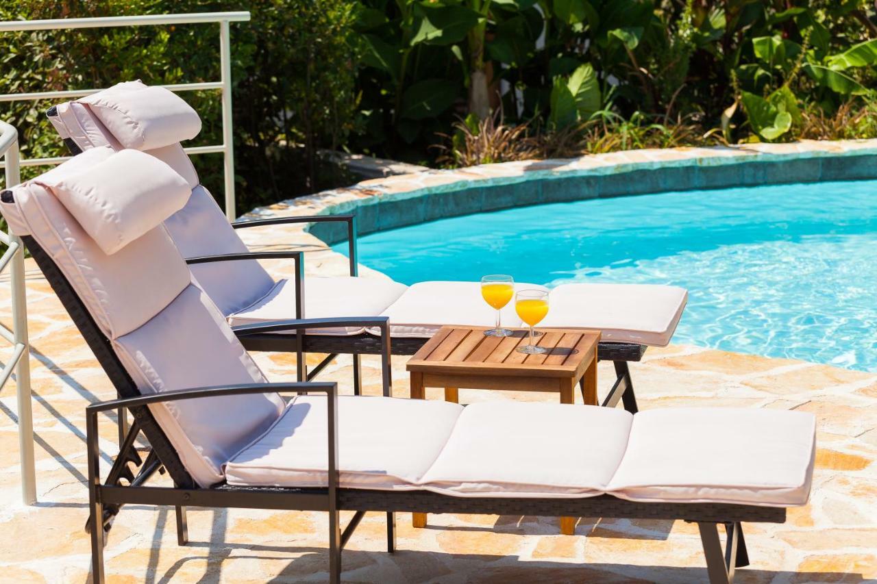 Relax Tiny Villas 40 Meters Of The Beach Zrnovo Екстериор снимка